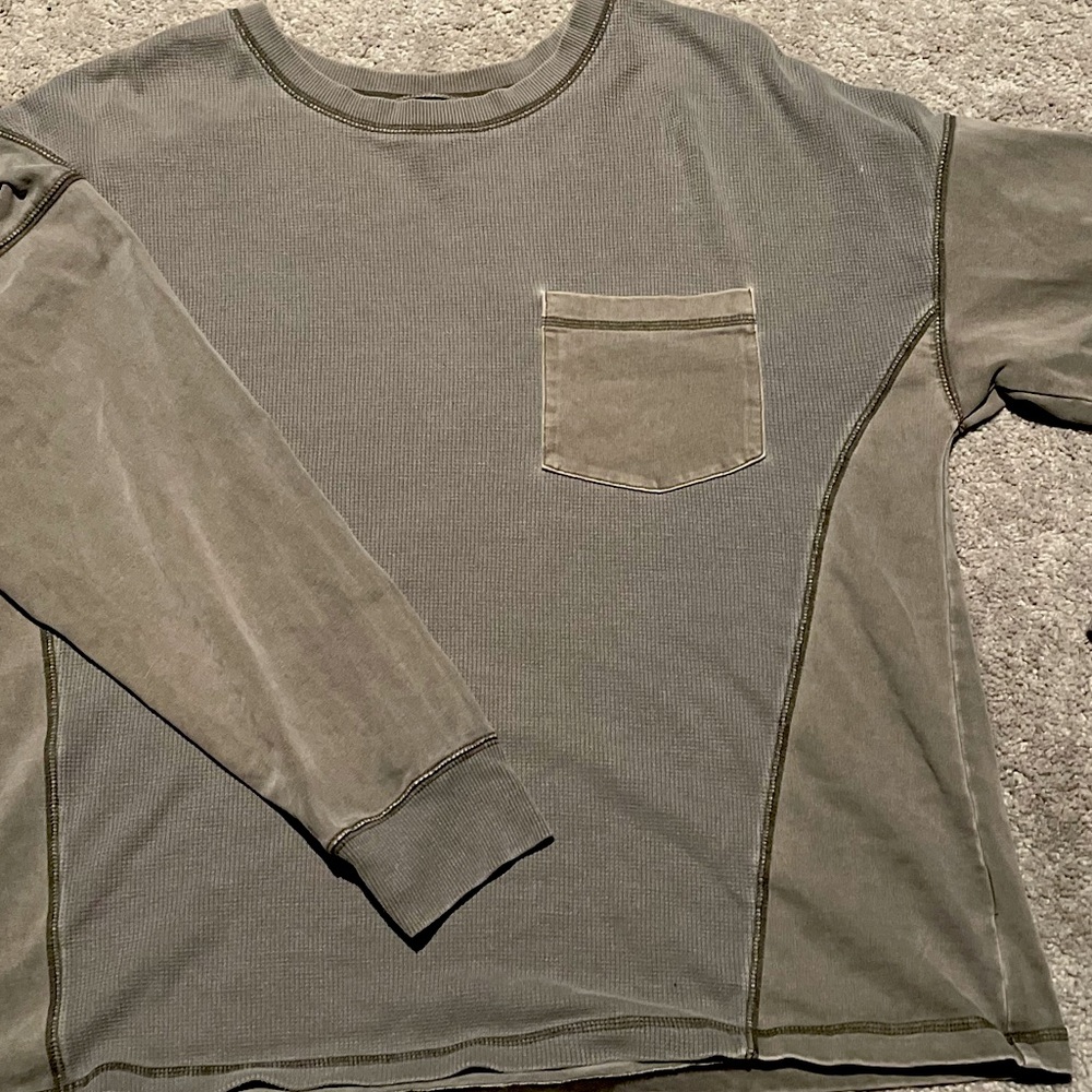 Army Green Long Sleeve with Pocket 🦾💚